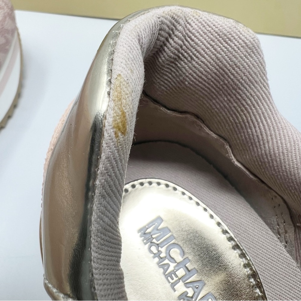 Michael Kors Monique Trainers
Size 7.5 - Picture 9 of 9